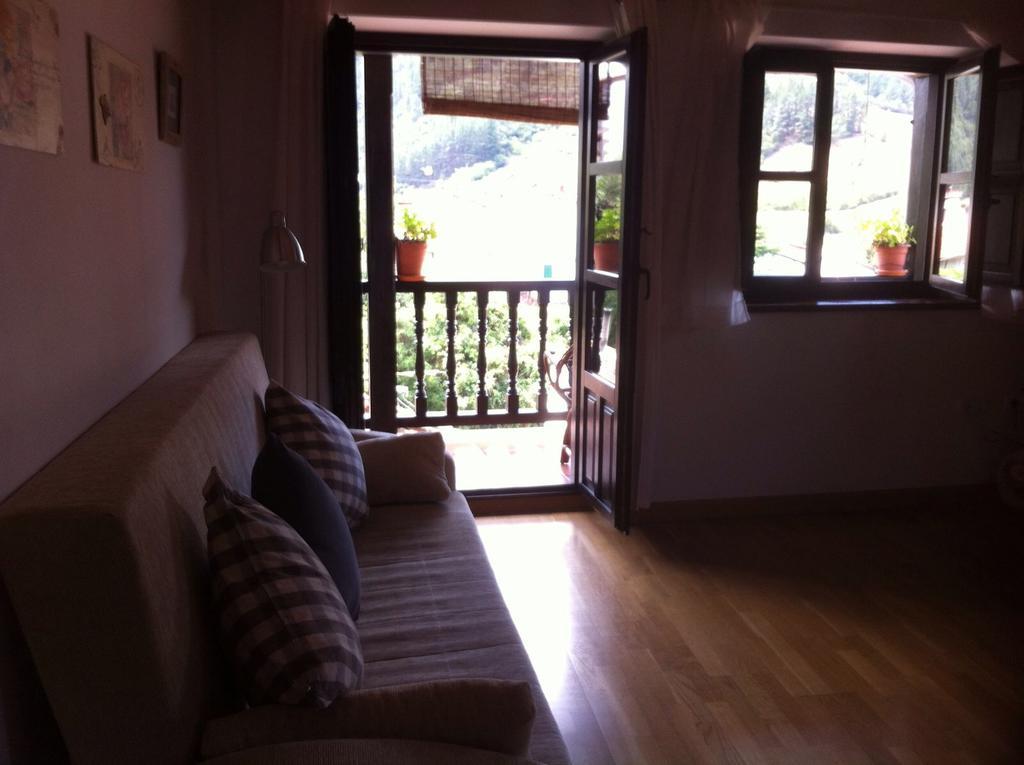 Apartamentos Casa De La Abuela Potes Esterno foto